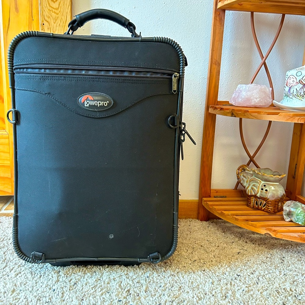 LowePro Carryon Luggage Camera Bag